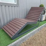 Metāla atpūtas sola profils ar koka dēļiem